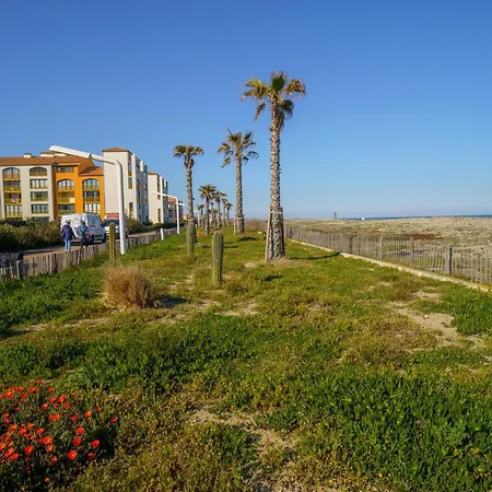 Les Pieds Dans Le Sable Le Barcarès