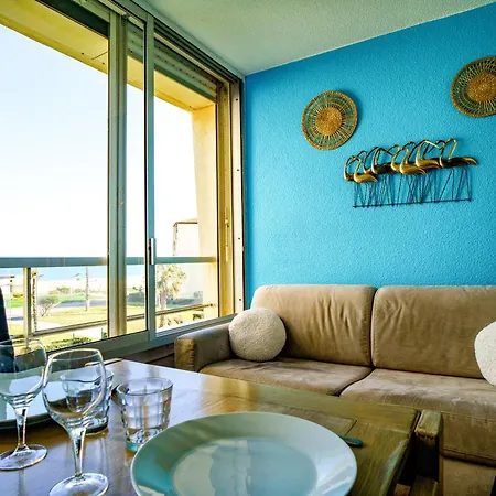 Les Pieds Dans Le Sable *