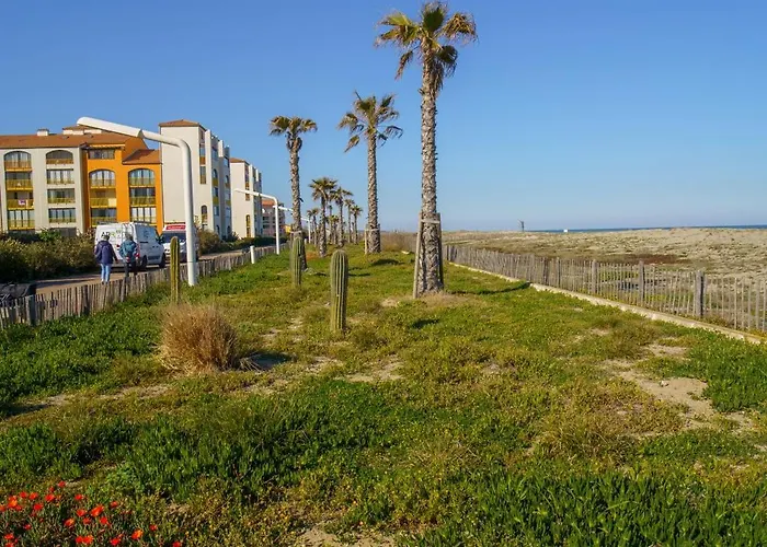 Les Pieds Dans Le Sable Le Barcarès