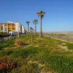 Les Pieds Dans Le Sable Le Barcarès